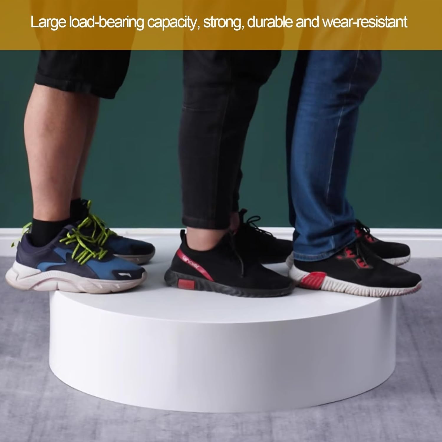 Round Wood Pedestal Display Stand for Clothing Store