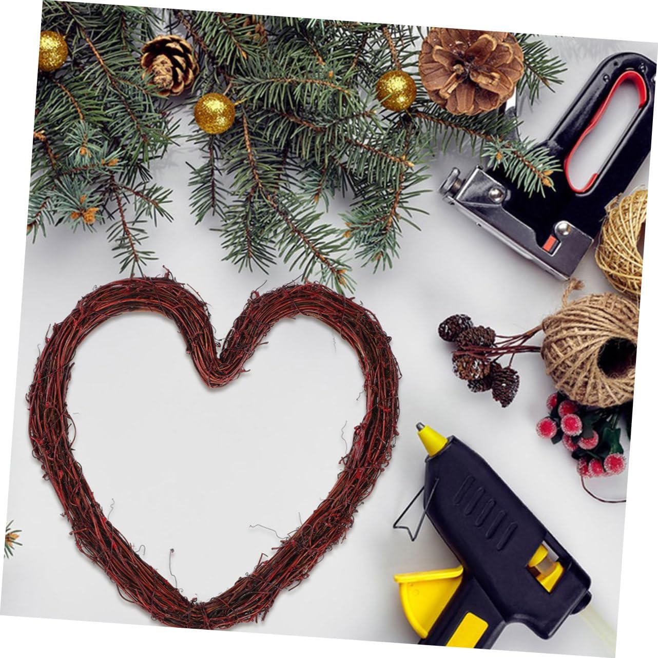 ABOOFAN Heart Shape Rattan Wreath Hanger Wall Decor Accessory