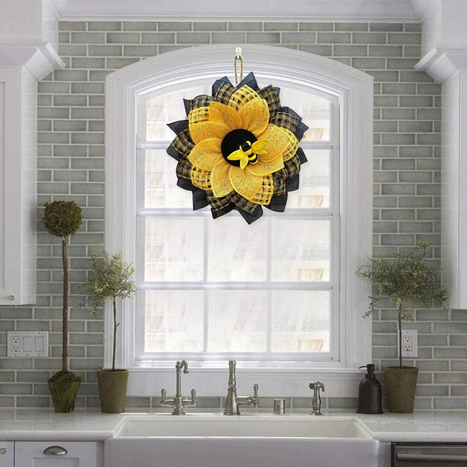 Summer Bee Wreath for Front Door