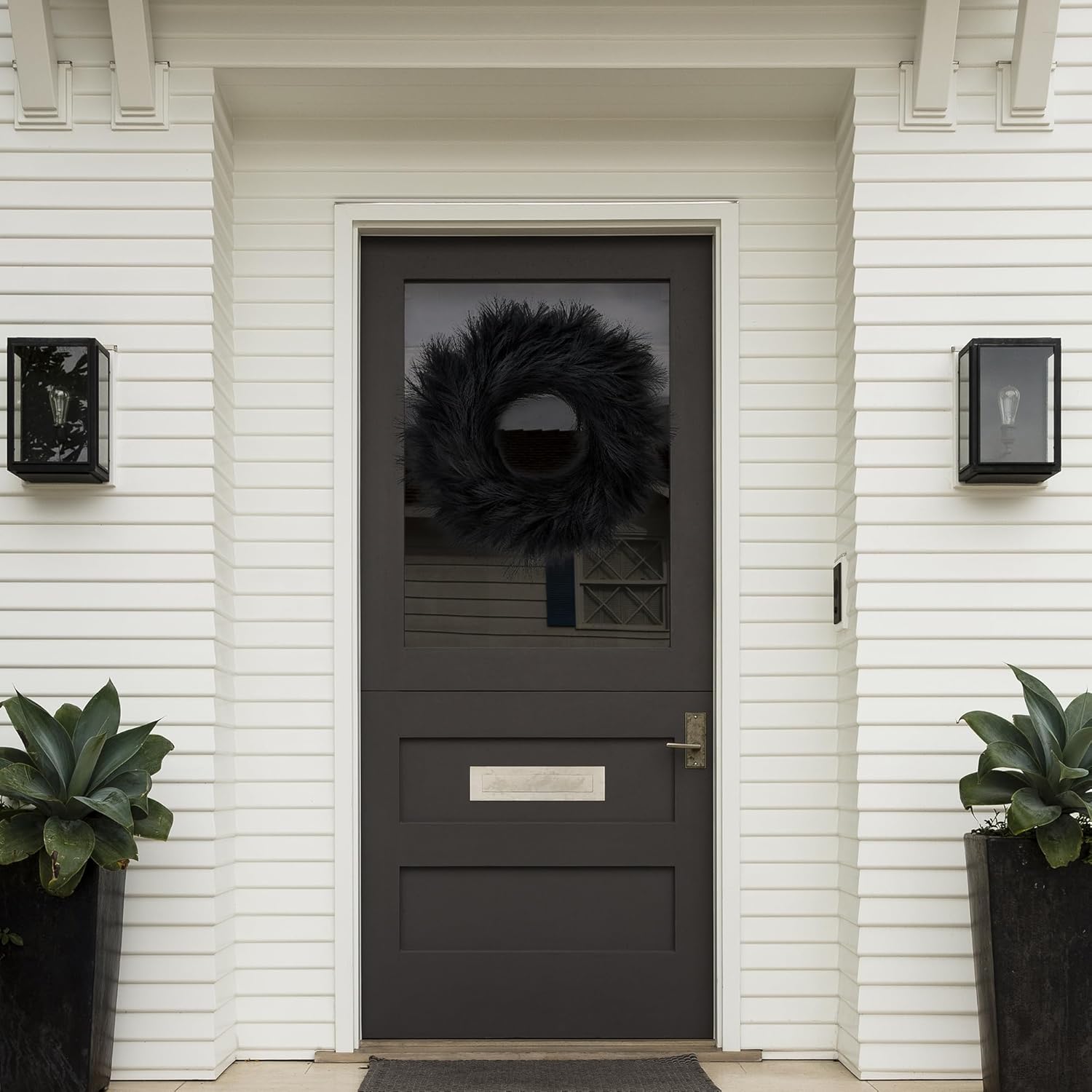 Sggvecsy 26 Inch Faux Pampas Grass Wreath Black