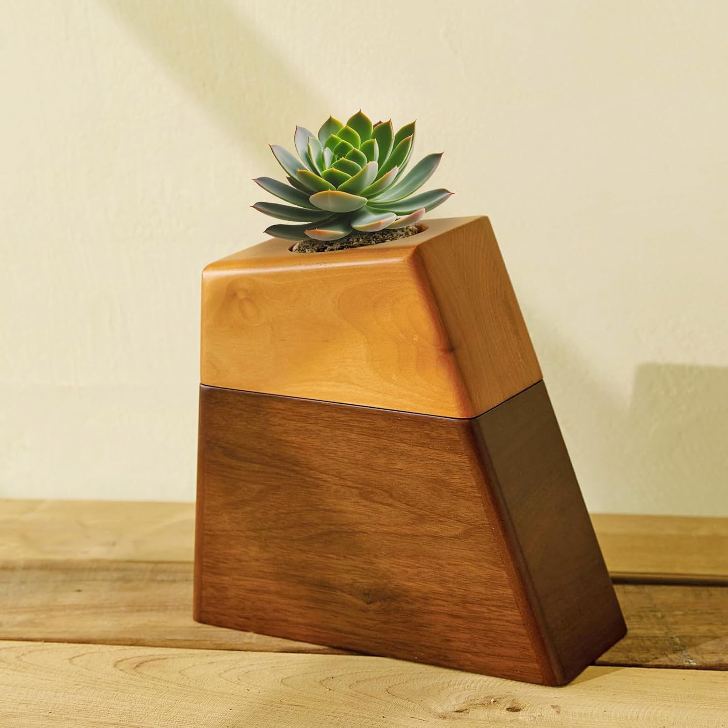 Elegant Wooden Urns for Cremation and Memorial