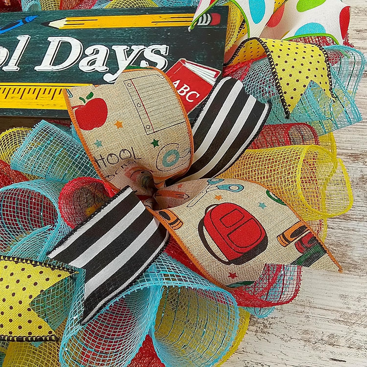 Teacher Present School Days Wreath Decor