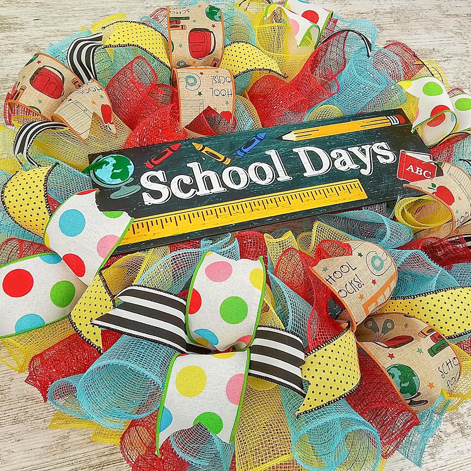 Teacher Present School Days Wreath Decor
